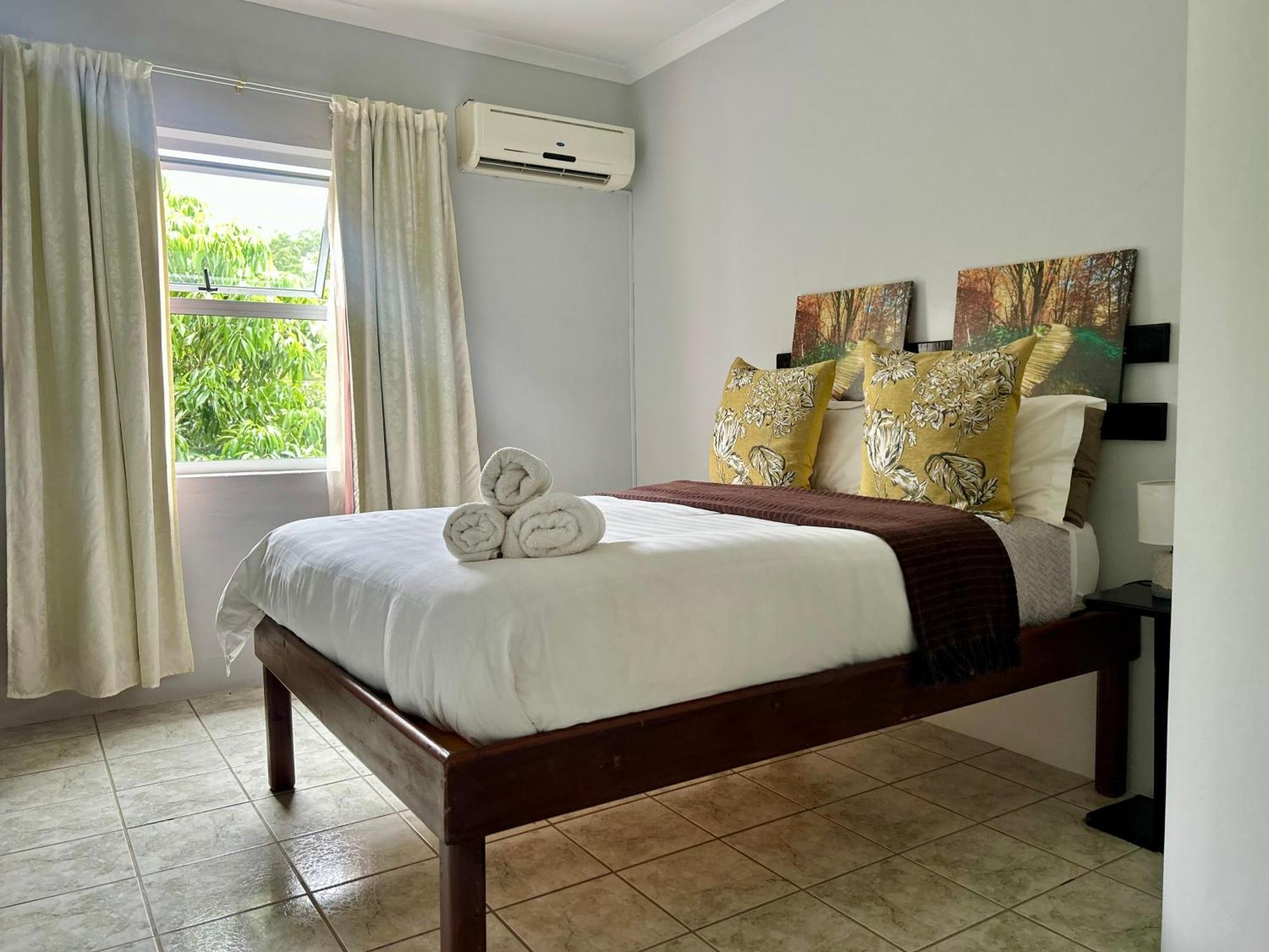 Skyfly Bed & Breakfast Манзини Экстерьер фото