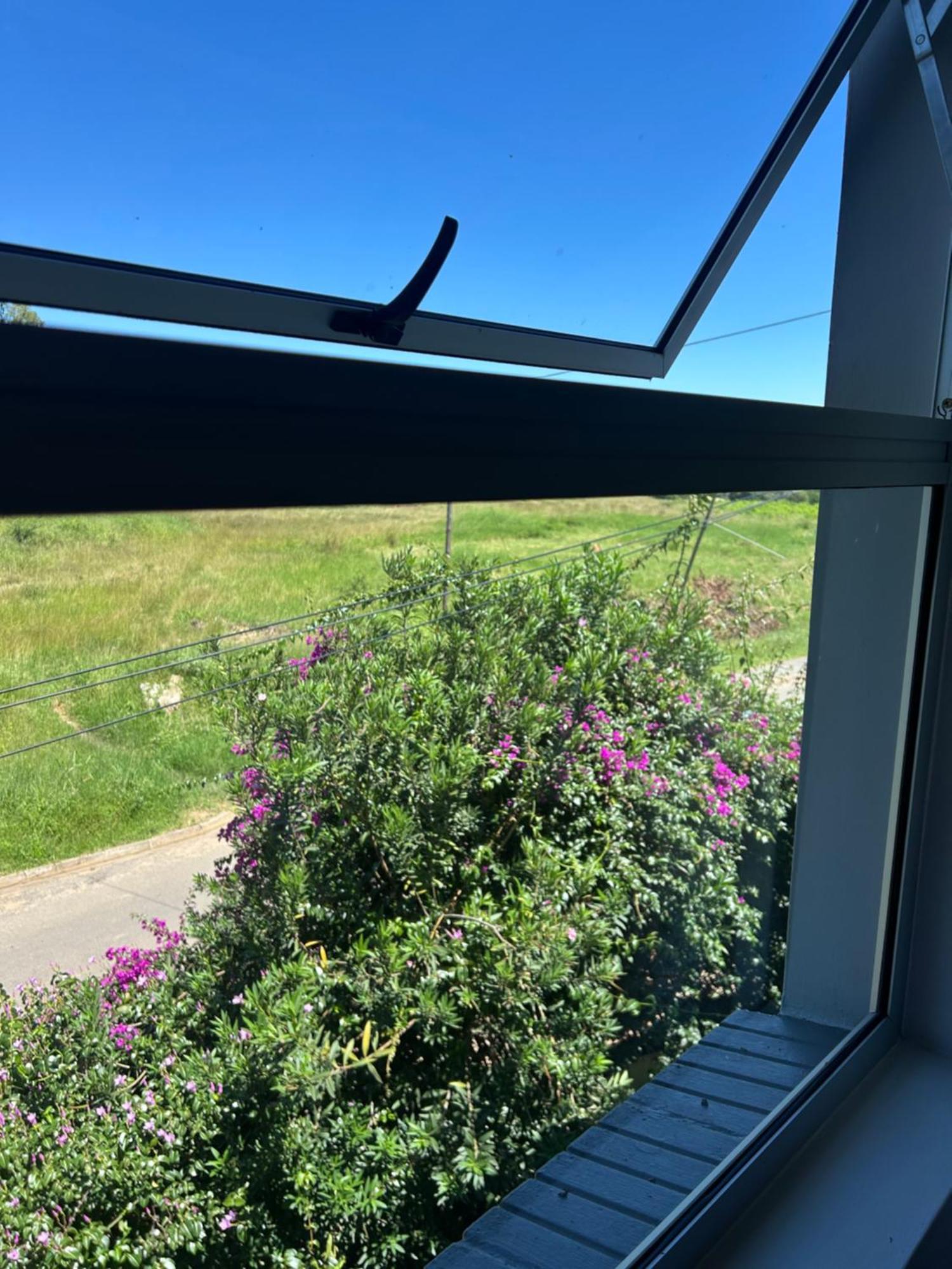 Skyfly Bed & Breakfast Манзини Экстерьер фото