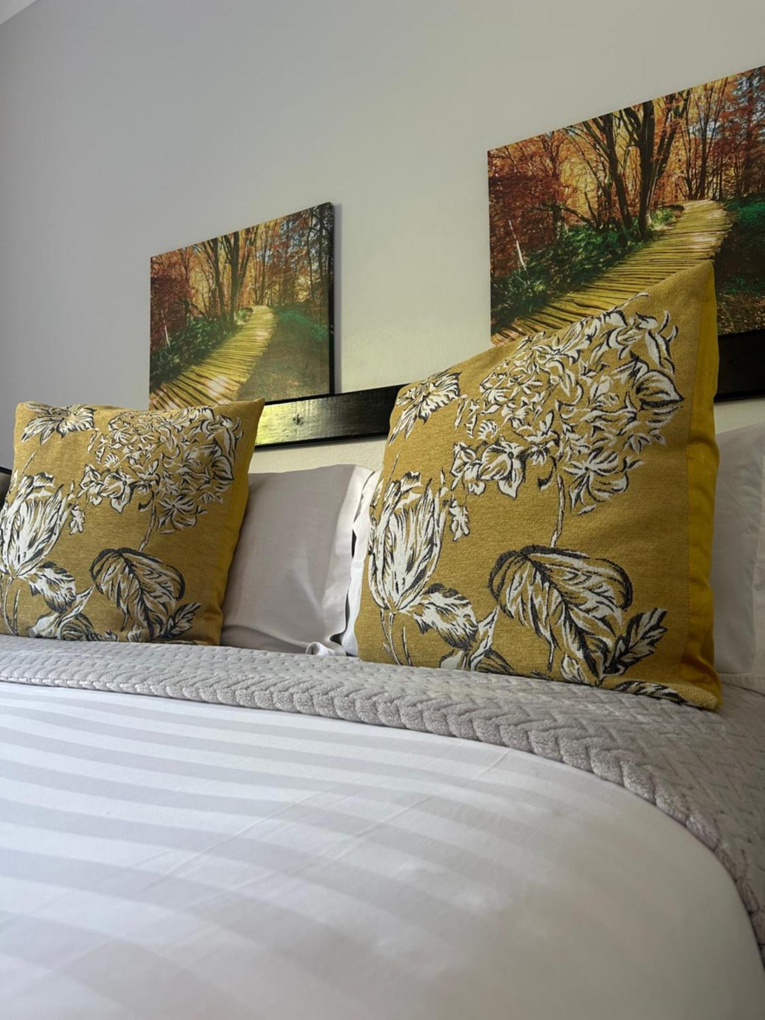 Skyfly Bed & Breakfast Манзини Экстерьер фото